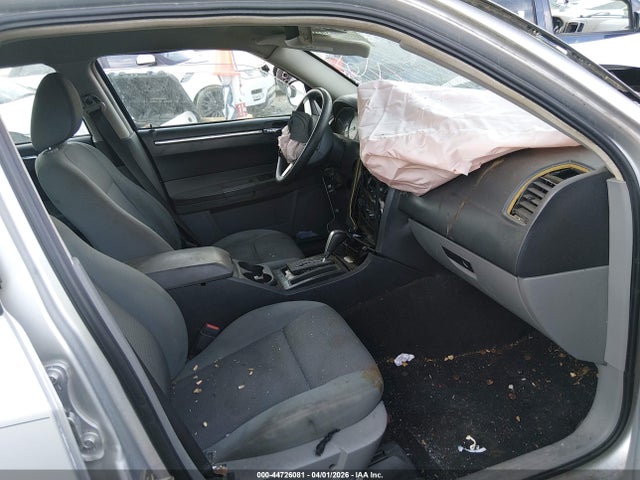 2005 CHRYSLER 300 2C3JA43R35H117761 Photo 4