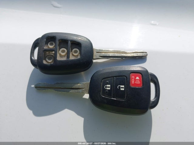 5TFAX5GN3HX088575 Toyota Tacoma Sr5