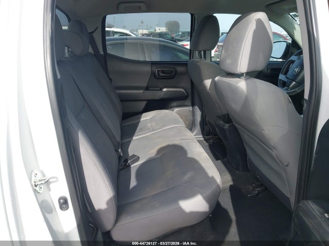 5TFAX5GN3HX088575 Toyota Tacoma Sr5