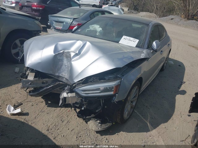44726141 :رقم المزاد ، WAUANCF56JA011278 vin ، 2018 Audi A5 2.0t Premium مزاد بيع