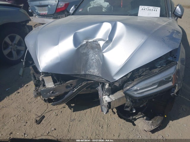 44726141 :رقم المزاد ، WAUANCF56JA011278 vin ، 2018 Audi A5 2.0t Premium مزاد بيع