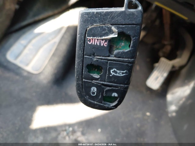 Продажа на аукционе авто 2015 Chrysler 200 Limited, vin: 1C3CCCAB8FN707577, номер лота: 44726157