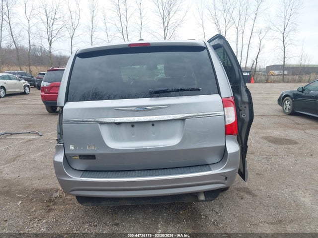 44726175 :رقم المزاد ، 2C4RC1BG8FR534232 vin ، 2015 Chrysler Town & Country Touring مزاد بيع
