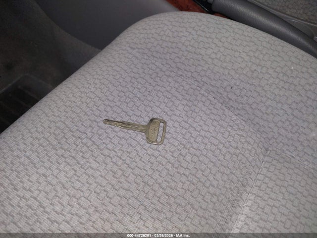 2004 TOYOTA COROLLA 1NXBR32E94Z284442 Photo 10