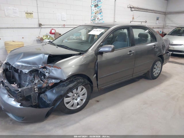 2004 TOYOTA COROLLA 1NXBR32E94Z284442 Photo 1