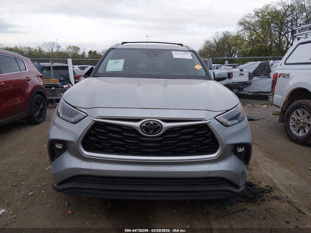 5TDGZRBH6NS161341 Toyota Highlander Xle
