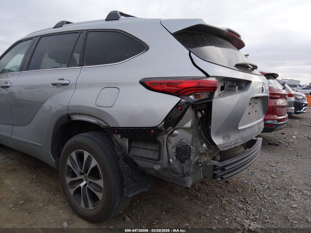 5TDGZRBH6NS161341 Toyota Highlander Xle