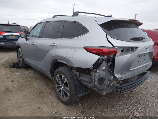 5TDGZRBH6NS161341 Toyota Highlander Xle