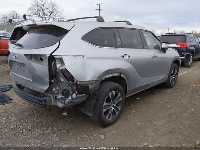 5TDGZRBH6NS161341 Toyota Highlander Xle