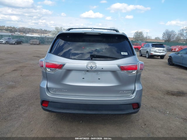5TDJKRFH1FS140886 Toyota Highlander Xle V6