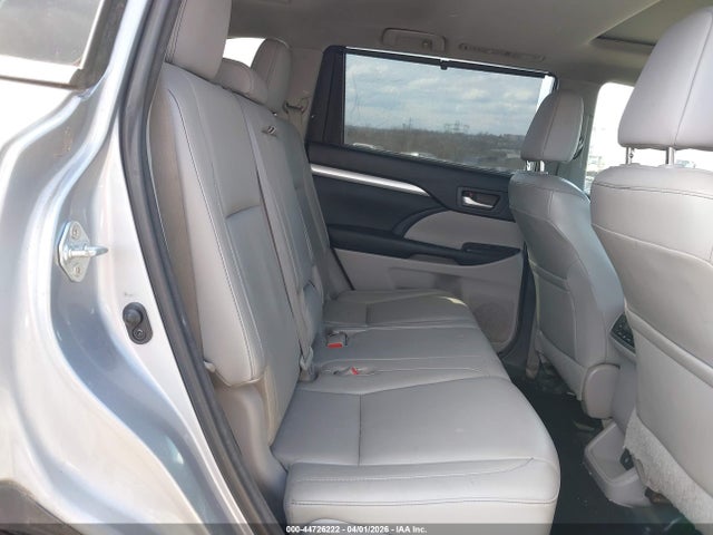 5TDJKRFH1FS140886 Toyota Highlander Xle V6