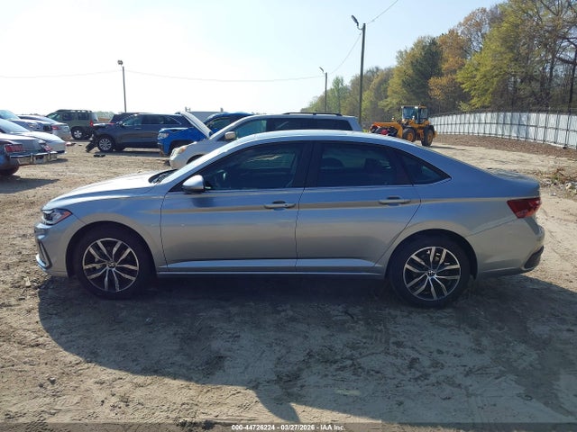 2025 Volkswagen Jetta 1.5t Se მანქანა იყიდება აუქციონზე, vin: 3VW7X7BU3SM003734, აუქციონის ნომერი: 44726224