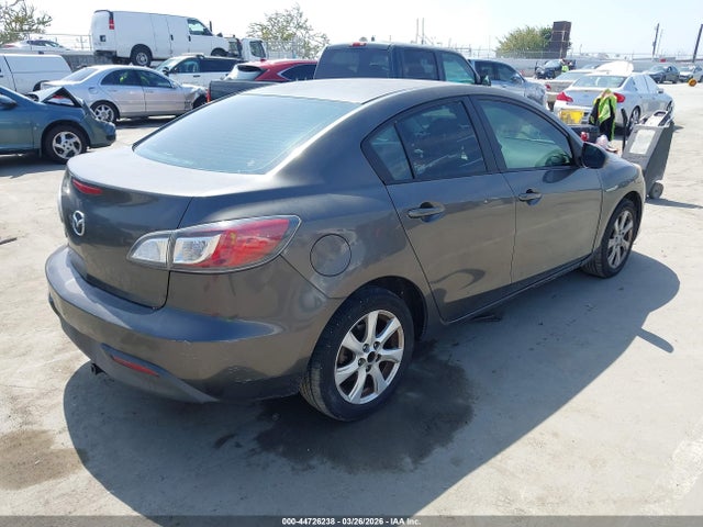 2010 MAZDA MAZDA3 JM1BL1SG9A1212455 Photo 3