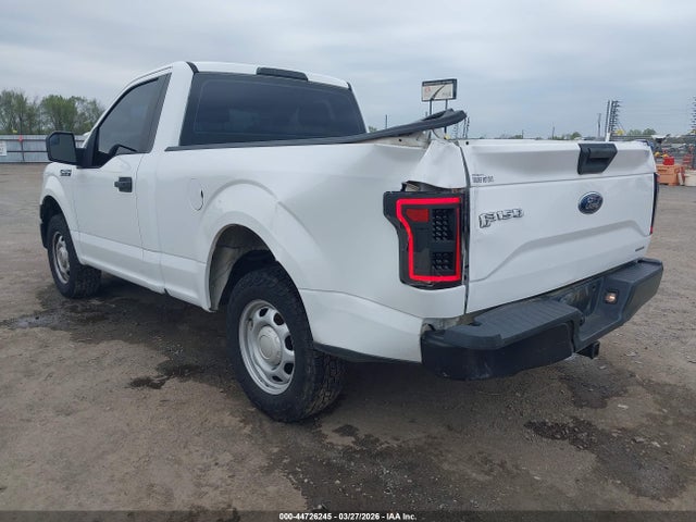 2016 FORD F-150 1FTMF1C80GFA96632 Photo 2