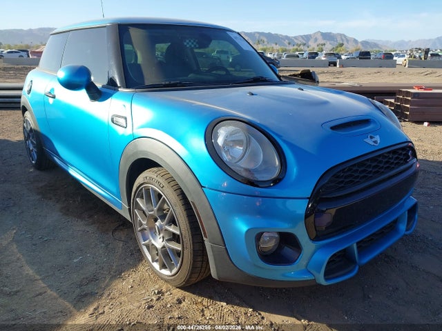 2015 MINI HARDTOP WMWXP7C58F2A41256