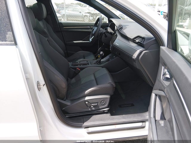 2025 AUDI Q3 WA1DECF38S1018064 Photo 4
