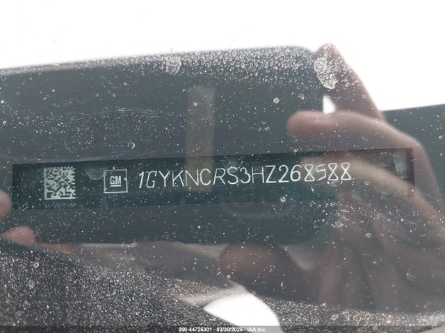 1GYKNCRS3HZ268588 Cadillac Xt5 Premium Luxury