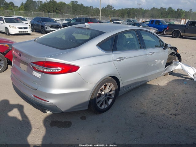 Ford FUSION SE 2019 3FA6P0HDXKR217805 Image 4