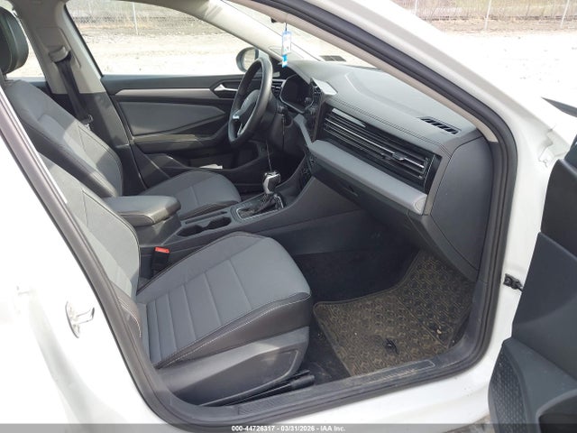 Auction sale of the 2025 Volkswagen Jetta 1.5t Se, vin: 3VW7X7BU0SM013640, lot number: 44726317