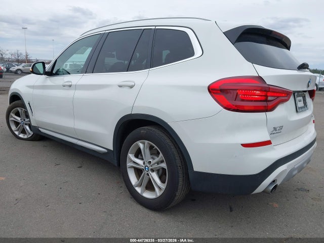 2020 BMW X3 5UXTY5C07L9D23557 Photo 2