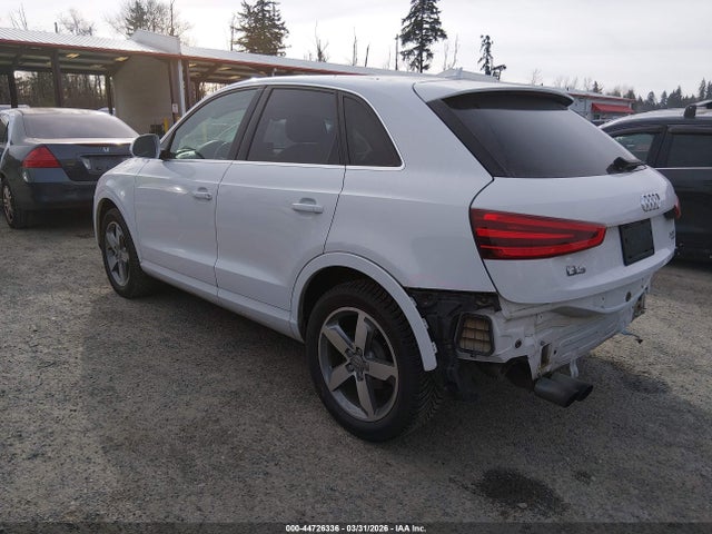 2015 AUDI Q3 WA1EFCFS2FR006797 Photo 2