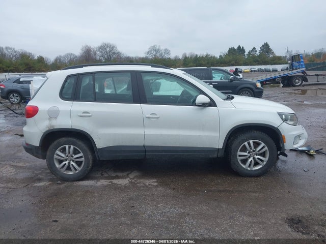 Продажа на аукционе авто 2017 Volkswagen Tiguan 2.0t S, vin: WVGAV7AX2HK000846, номер лота: 44726346
