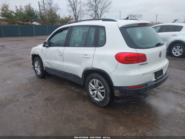 Продажа на аукционе авто 2017 Volkswagen Tiguan 2.0t S, vin: WVGAV7AX2HK000846, номер лота: 44726346