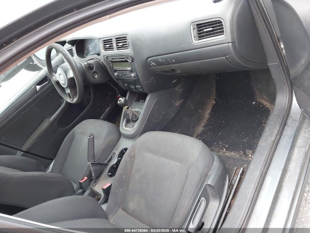 44726364 :رقم المزاد ، 3VW1K7AJ0BM386754 vin ، 2011 Volkswagen Jetta 2.0l S مزاد بيع