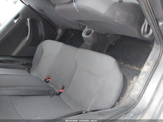 44726364 :رقم المزاد ، 3VW1K7AJ0BM386754 vin ، 2011 Volkswagen Jetta 2.0l S مزاد بيع