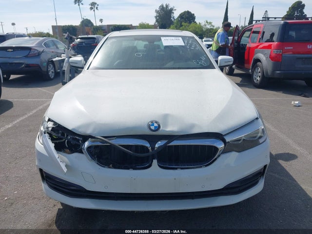 WBAJA5C32HG896709 BMW 530I