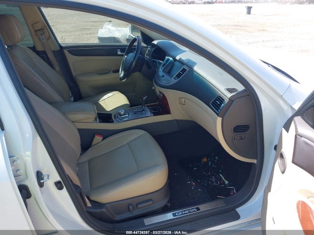 44726397 :رقم المزاد ، KMHGC4DF0CU189897 vin ، 2012 Hyundai Genesis 4.6 مزاد بيع