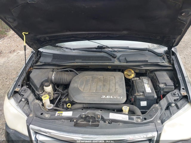 44726403 :رقم المزاد ، 2C4RC1BG6DR819542 vin ، 2013 Chrysler Town & Country Touring مزاد بيع