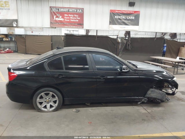 2014 Bmw 320i მანქანა იყიდება აუქციონზე, vin: WBA3B1C5XEK130669, აუქციონის ნომერი: 44726418