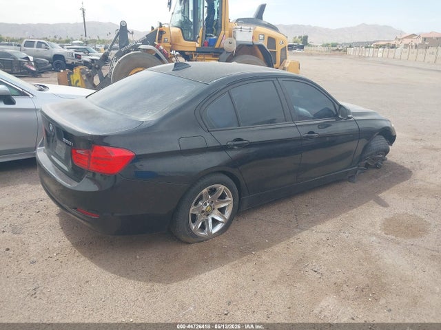 2014 Bmw 320i მანქანა იყიდება აუქციონზე, vin: WBA3B1C5XEK130669, აუქციონის ნომერი: 44726418