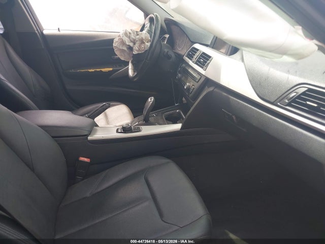 2014 Bmw 320i მანქანა იყიდება აუქციონზე, vin: WBA3B1C5XEK130669, აუქციონის ნომერი: 44726418