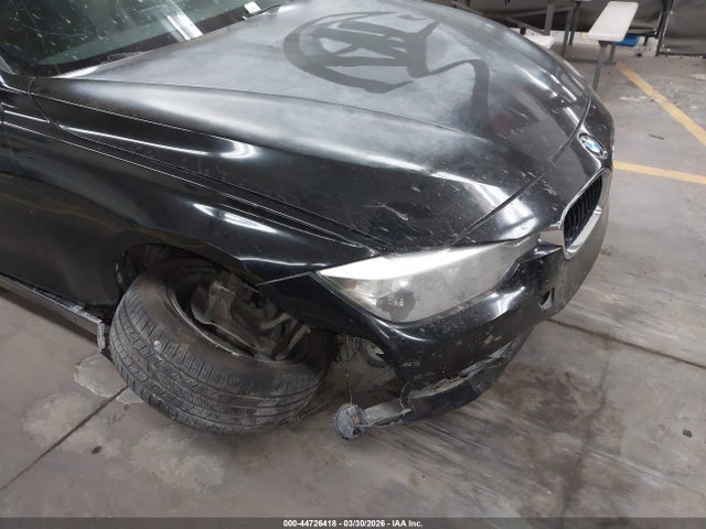 2014 Bmw 320i მანქანა იყიდება აუქციონზე, vin: WBA3B1C5XEK130669, აუქციონის ნომერი: 44726418