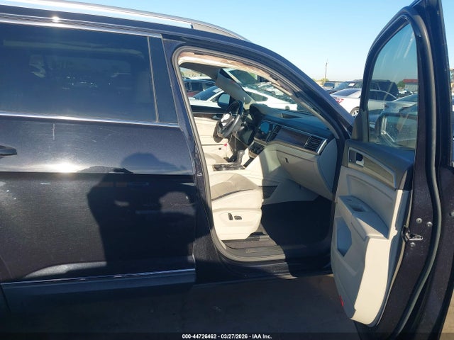 2019 Volkswagen Atlas 3.6l V6 Sel Premium მანქანა იყიდება აუქციონზე, vin: 1V2NR2CA3KC502559, აუქციონის ნომერი: 44726462
