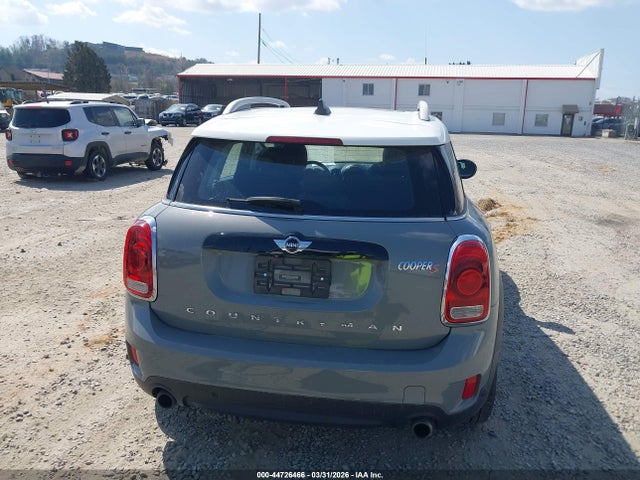 Mini Countryman Cooper S 2018 WMZYT5C30J3E61425 Image 17