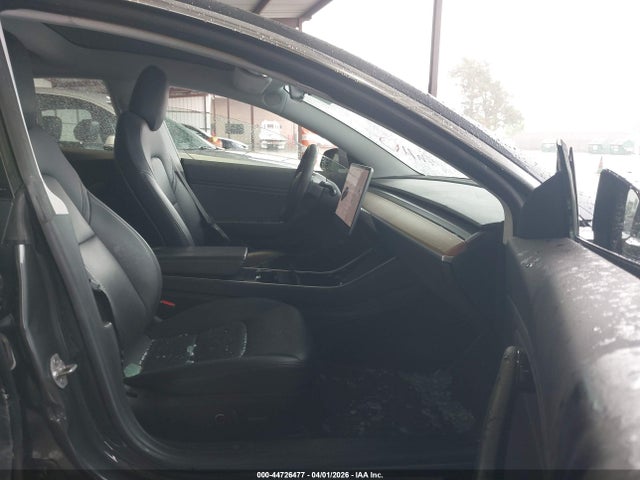2018 Tesla Model 3 Long Range/mid Range მანქანა იყიდება აუქციონზე, vin: 5YJ3E1EA4JF050215, აუქციონის ნომერი: 44726477
