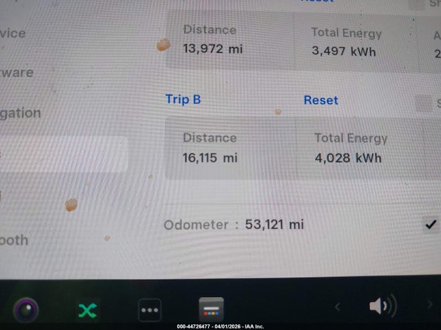 2018 Tesla Model 3 Long Range/mid Range მანქანა იყიდება აუქციონზე, vin: 5YJ3E1EA4JF050215, აუქციონის ნომერი: 44726477