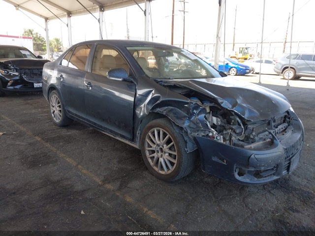 2010 VOLKSWAGEN JETTA 3VWAZ7AJ2AM117407