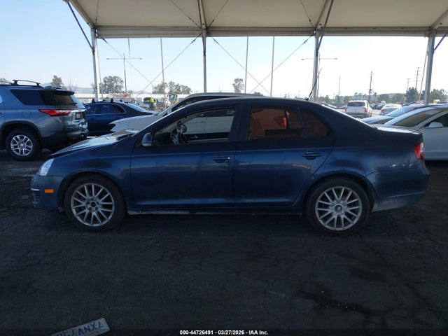 Aukcja sprzedaży 2010 Volkswagen Jetta Limited Edition, vin: 3VWAZ7AJ2AM117407, numer aukcji: 44726491