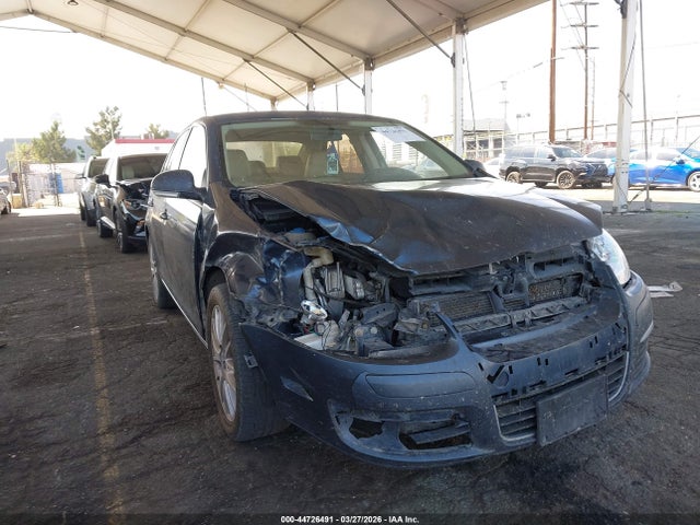 2010 VOLKSWAGEN JETTA 3VWAZ7AJ2AM117407 Photo 5