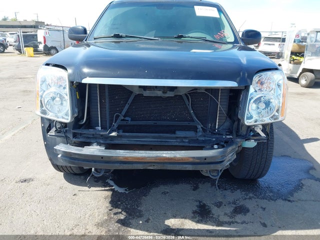 2011 Gmc Yukon Xl 1500 Slt მანქანა იყიდება აუქციონზე, vin: 1GKS2KE39BR223531, აუქციონის ნომერი: 44726496