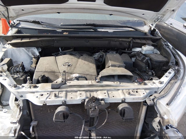 5TDJZRFH1KS722329 Toyota Highlander Xle