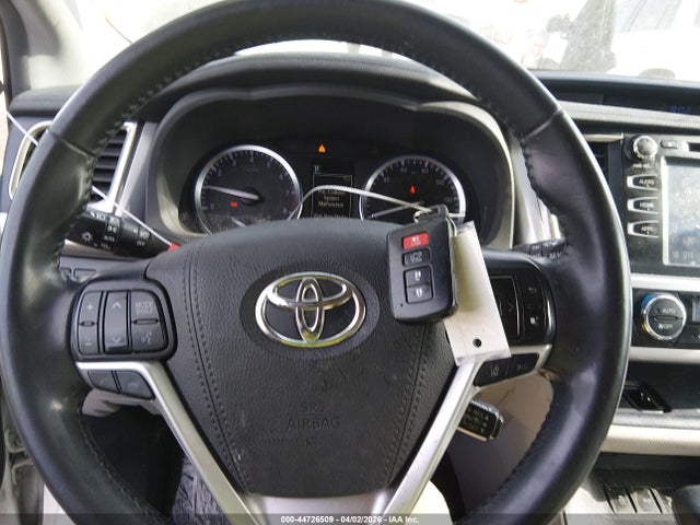 5TDJZRFH1KS722329 Toyota Highlander Xle