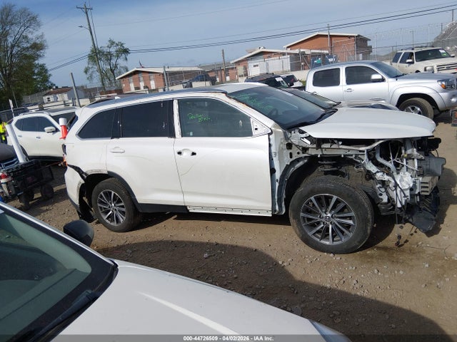 5TDJZRFH1KS722329 Toyota Highlander Xle