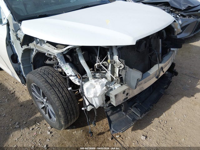 5TDJZRFH1KS722329 Toyota Highlander Xle