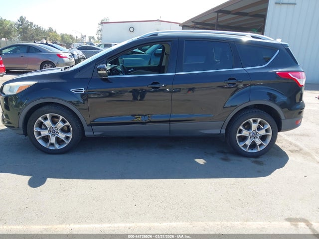 1FMCU0J98EUB08120 Ford Escape Titanium