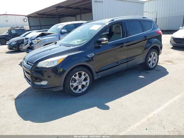 1FMCU0J98EUB08120 Ford Escape Titanium